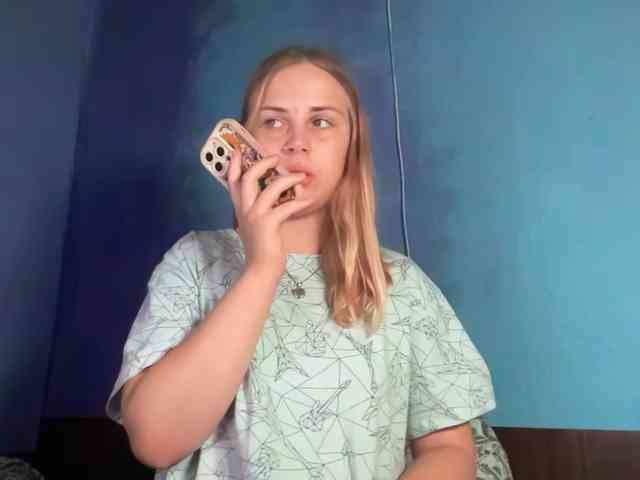 LisaloveX webcam