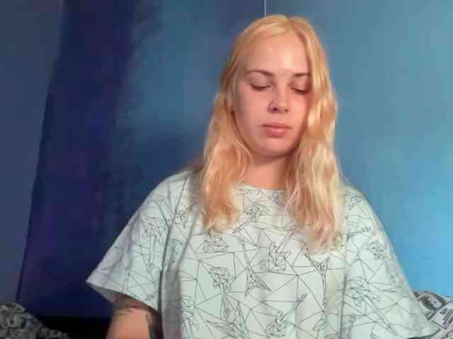 LisaloveX — live female cam on BongaCams