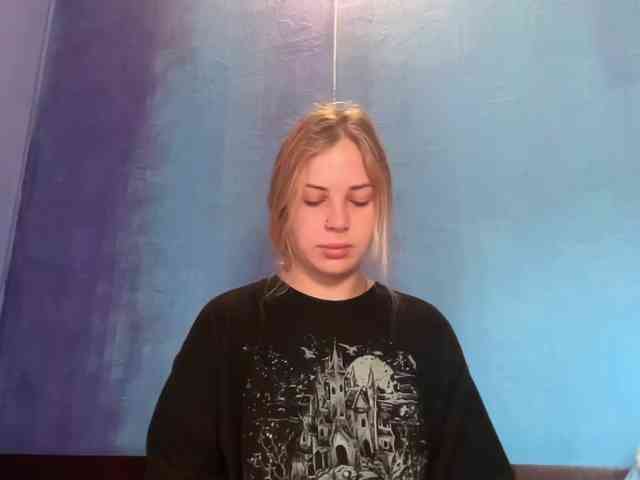 LisaloveX webcam
