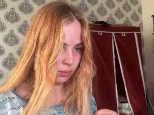 LisaloveX webcam