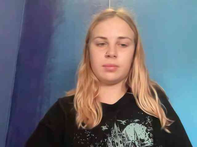 LisaloveX webcam