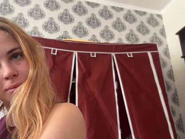 LisaloveX webcam