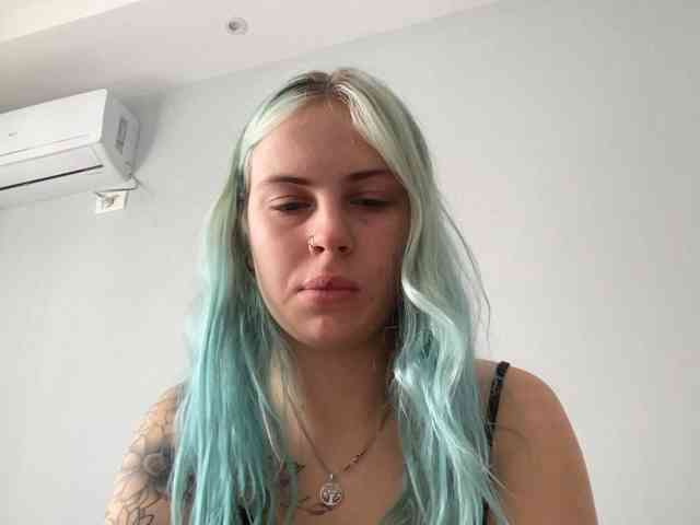 LisaloveX webcam