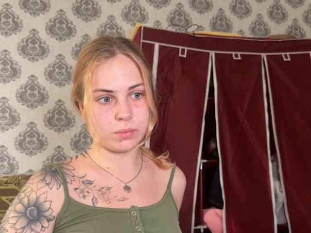 LisaloveX webcam