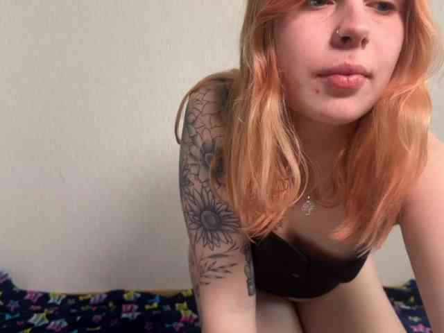 LisaloveX webcam