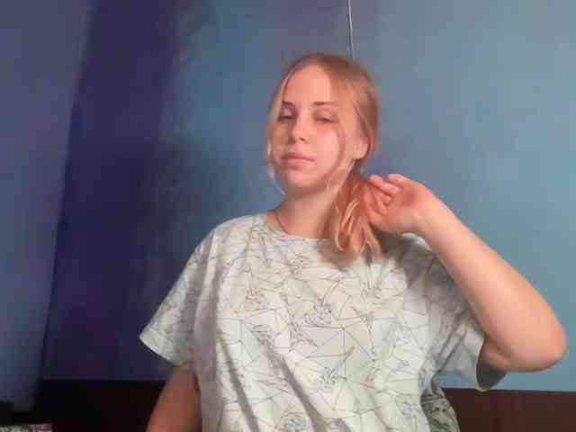 LisaloveX webcam