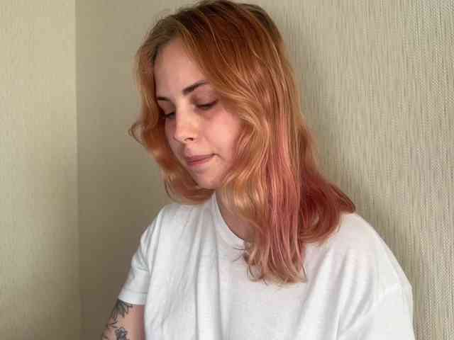 LisaloveX webcam