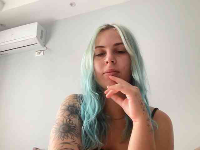 LisaloveX webcam