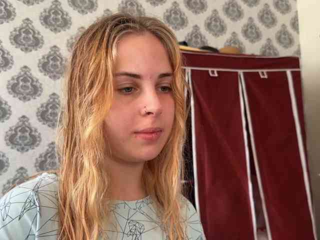 LisaloveX webcam