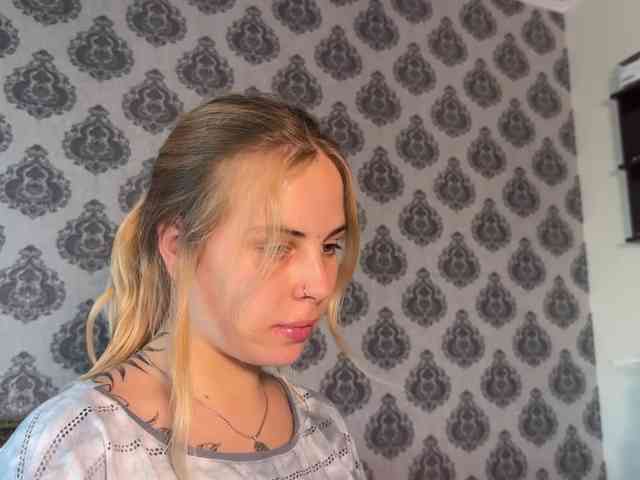 LisaloveX webcam
