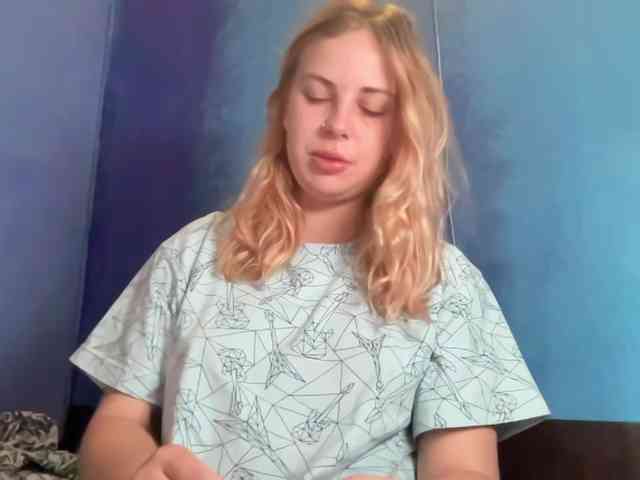 LisaloveX webcam