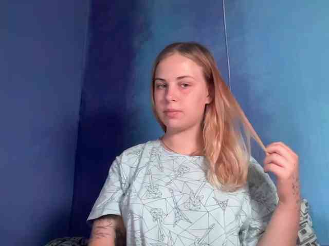 LisaloveX webcam