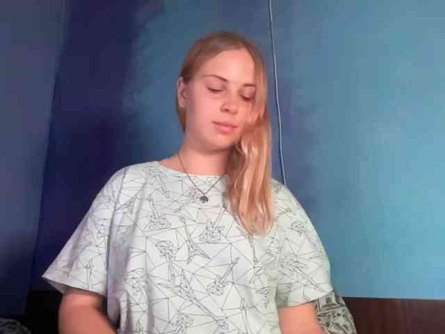LisaloveX webcam