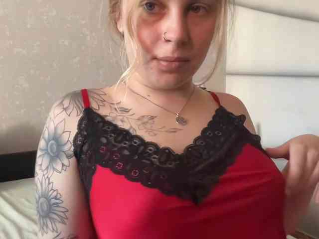 LisaloveX webcam