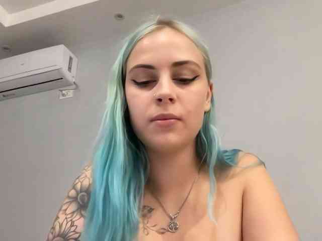 LisaloveX webcam
