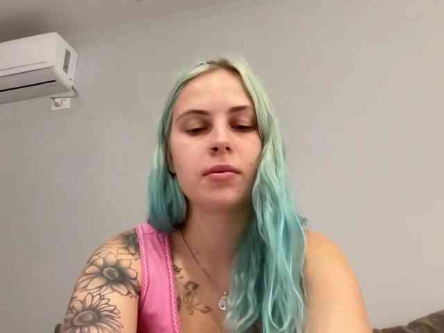 LisaloveX webcam