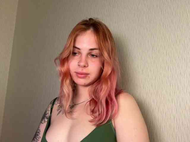LisaloveX webcam