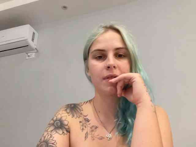 LisaloveX webcam
