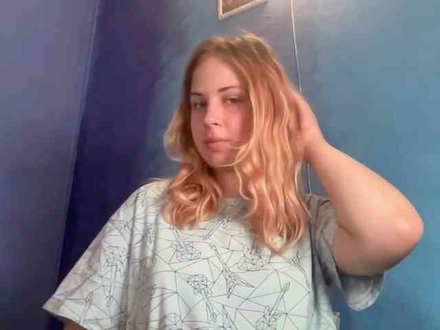 LisaloveX webcam