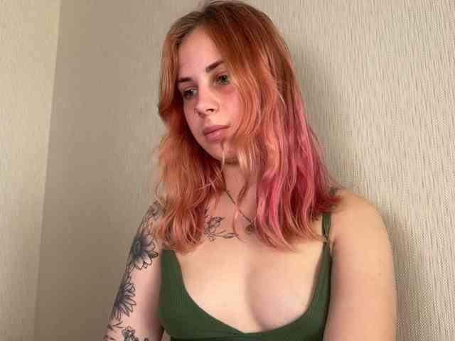 LisaloveX webcam