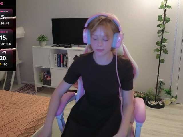GingerSnapDoll live cam on BongaCams