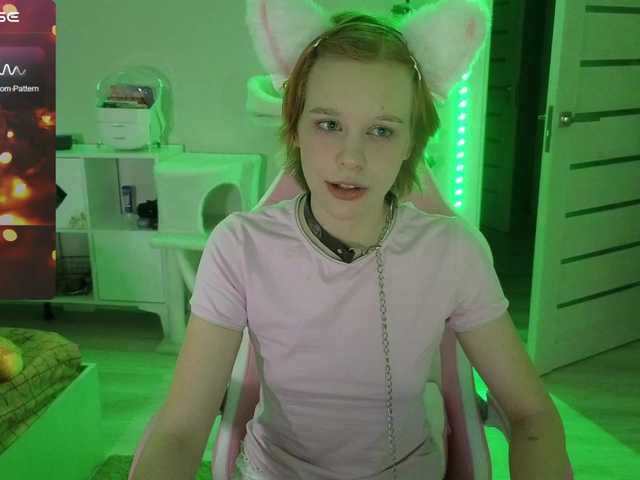 GingerSnapDoll live cam on BongaCams