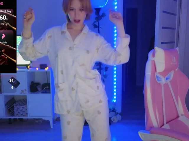 GingerSnapDoll live cam on BongaCams