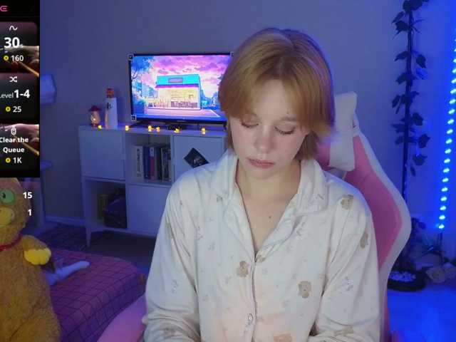 GingerSnapDoll, live now on BongaCams