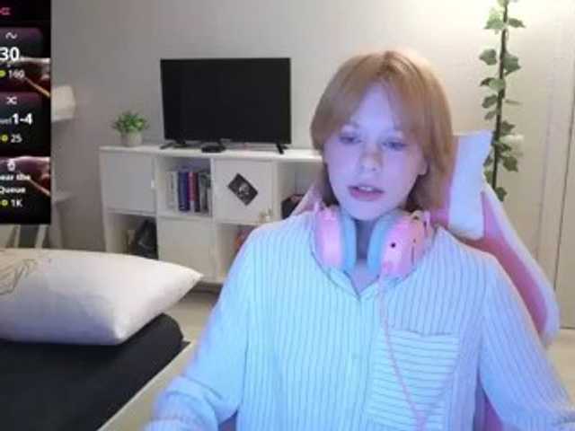 GingerSnapDoll live cam on BongaCams