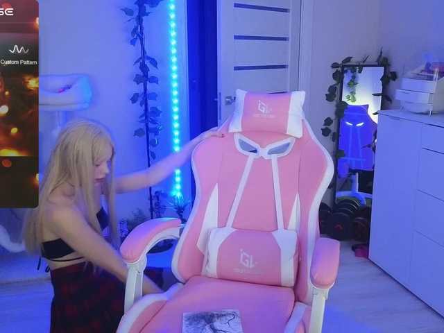 GingerSnapDoll live cam on BongaCams