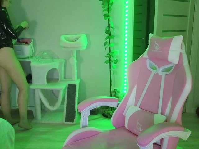 GingerSnapDoll live cam on BongaCams