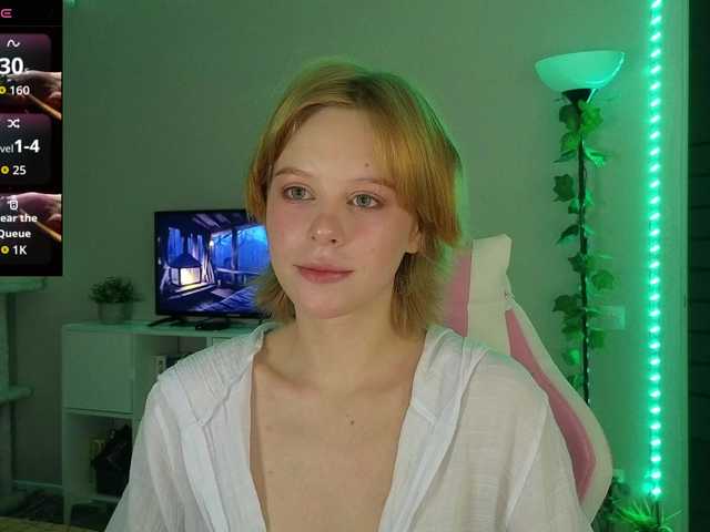 GingerSnapDoll live cam on BongaCams