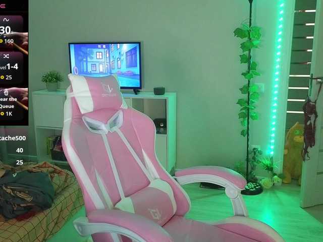 GingerSnapDoll live cam on BongaCams