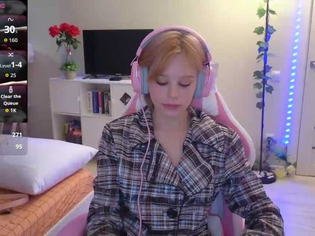 GingerSnapDoll live cam on BongaCams
