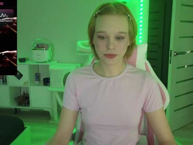 GingerSnapDoll live cam on BongaCams