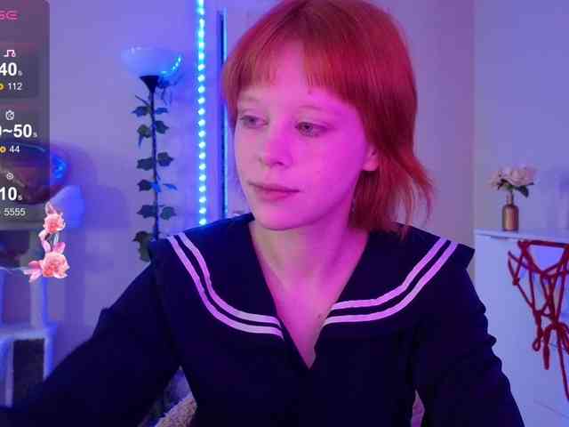 GingerSnapDoll webcam
