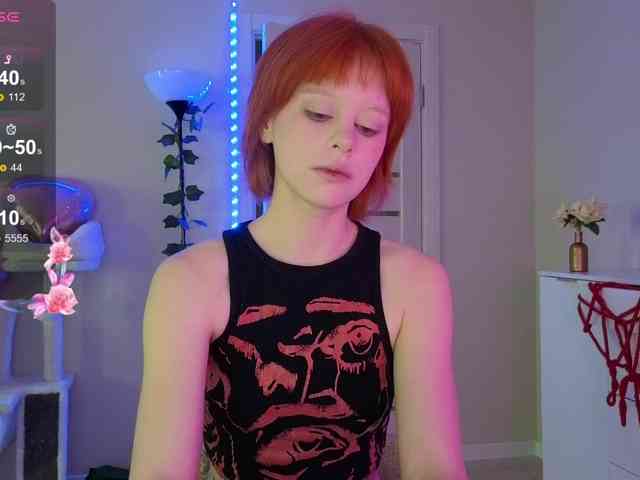 GingerSnapDoll webcam