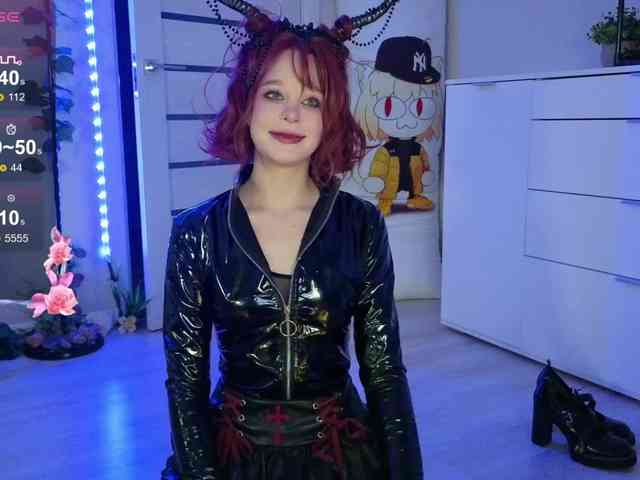 GingerSnapDoll webcam