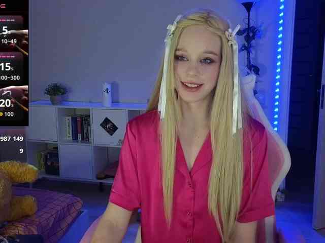 GingerSnapDoll webcam