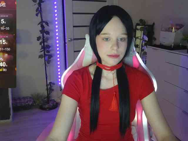 GingerSnapDoll webcam