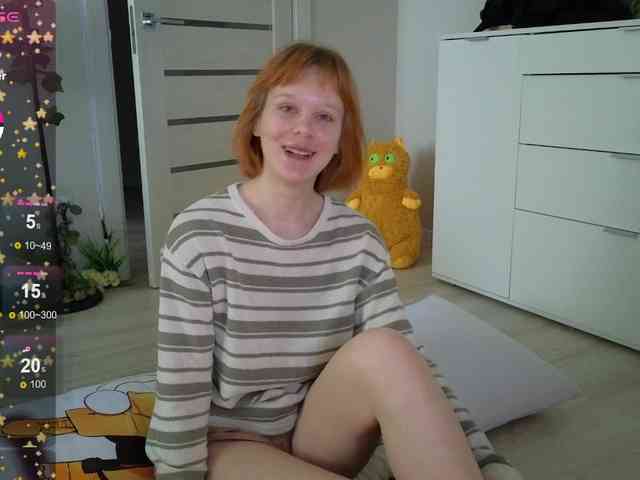 GingerSnapDoll webcam
