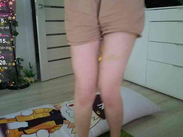 GingerSnapDoll webcam