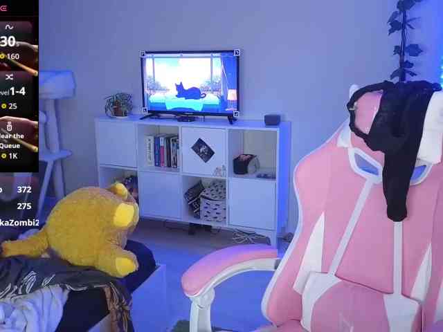 GingerSnapDoll webcam