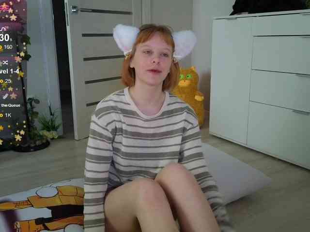 GingerSnapDoll webcam