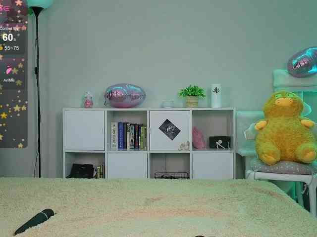 GingerSnapDoll webcam