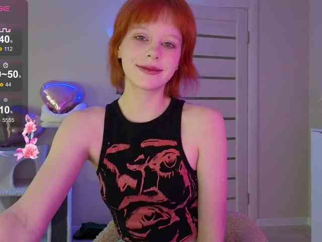 GingerSnapDoll webcam