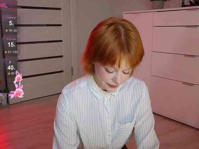 GingerSnapDoll webcam