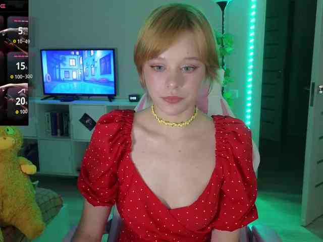 GingerSnapDoll webcam
