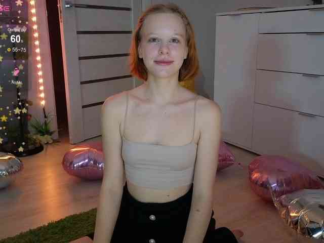 GingerSnapDoll webcam