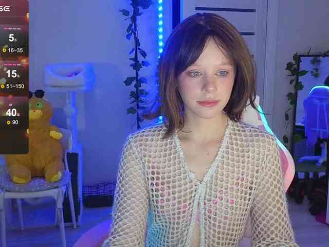 GingerSnapDoll webcam